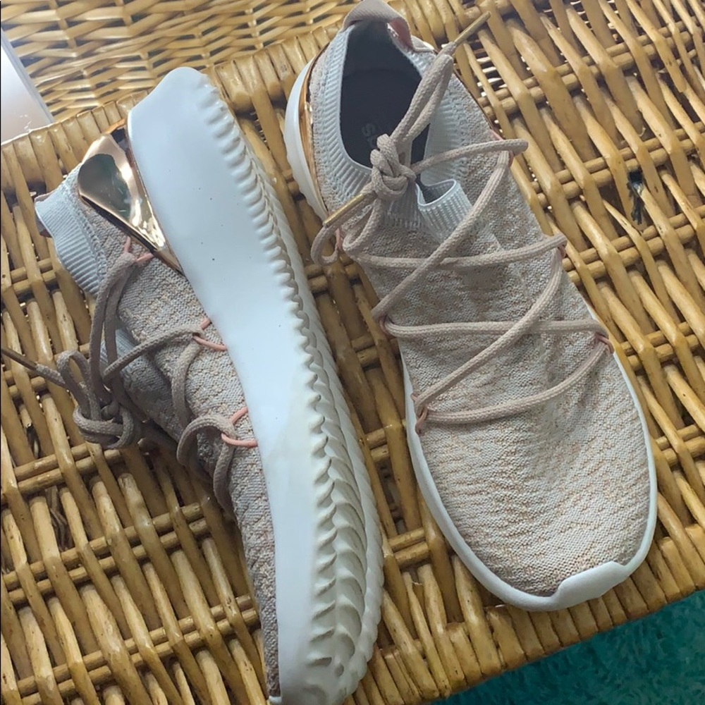 Wheat Adidas - image 3